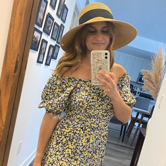 Meet your Posher, Juliette - Picture 1 of 2